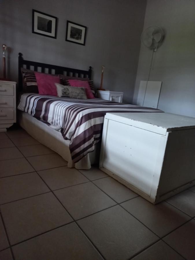 Orange Elephant Backpackers Albergue Addo Exterior foto